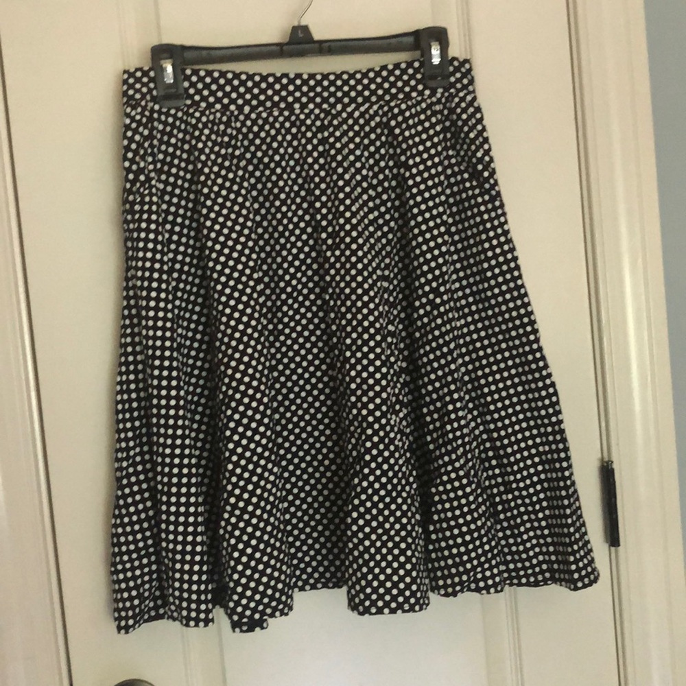 womens large polka-dot skirt with pockets